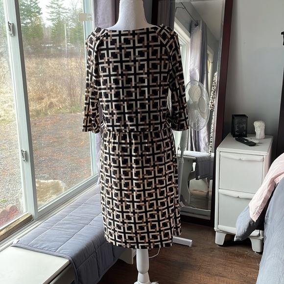 Jessica Dress - Picture 2 of 3